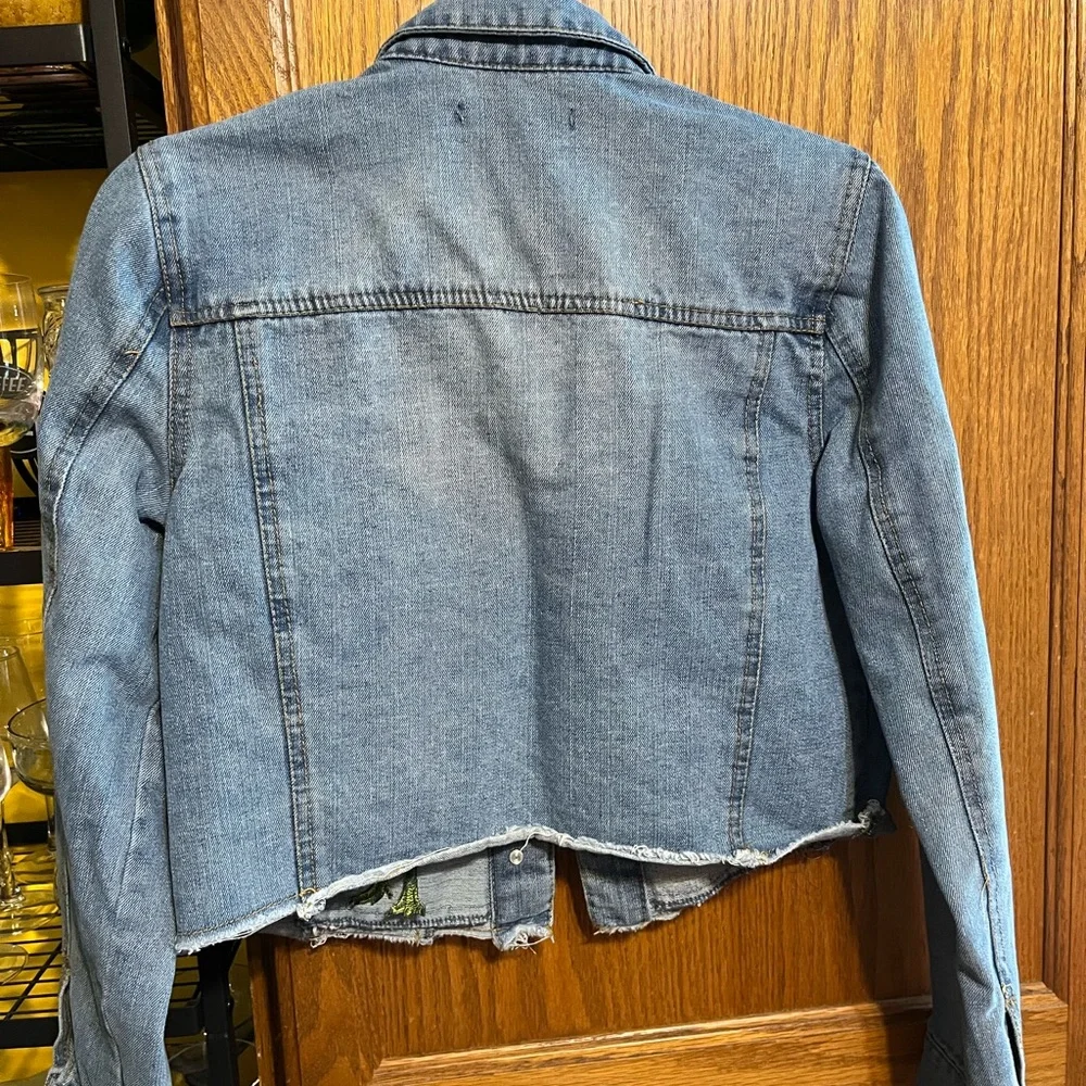 Refuge Denim Jacket with Patches size Medium - Picture 9 of 14